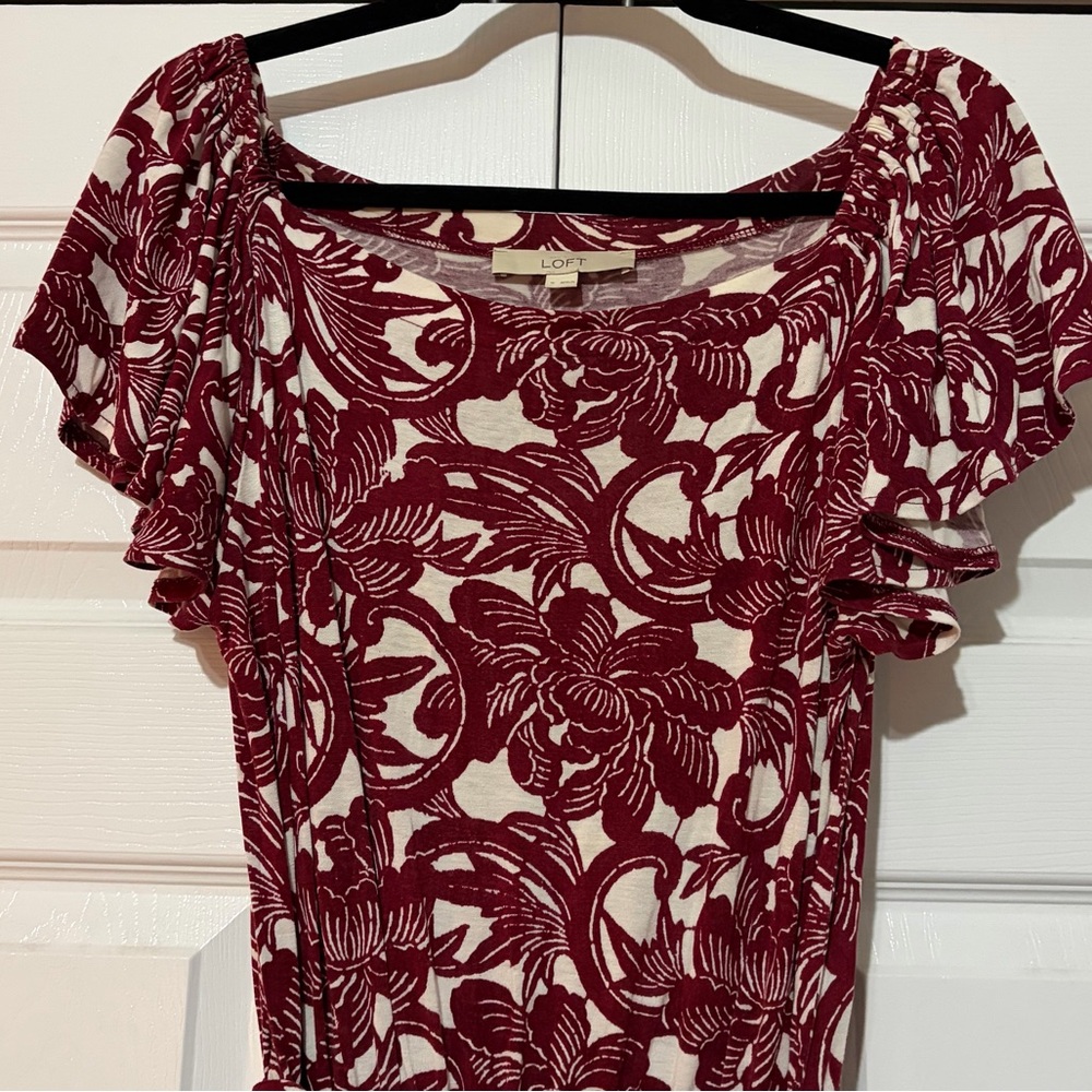 LOFT Maxi Dress Burgundy Pattern Maxi Dress with Flutter Sleeves